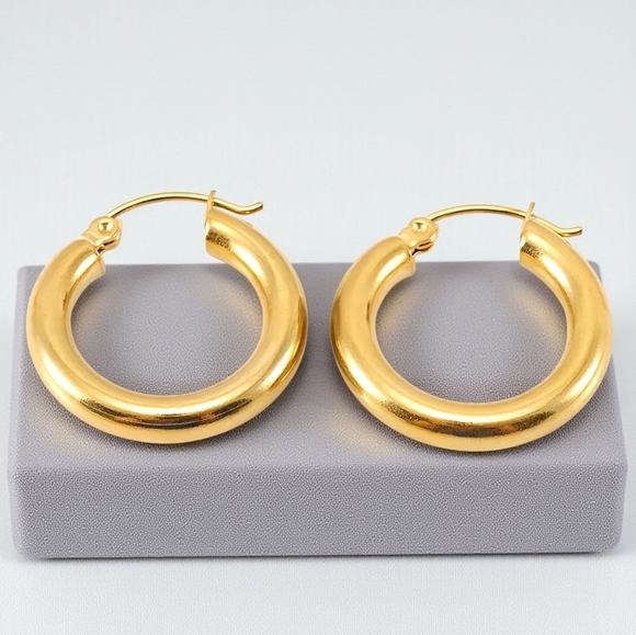 🆕 18K Gold Plated Stainless Steel Chunky Hoop Earrings 1.15" Bold Statement - Picture 5 of 10